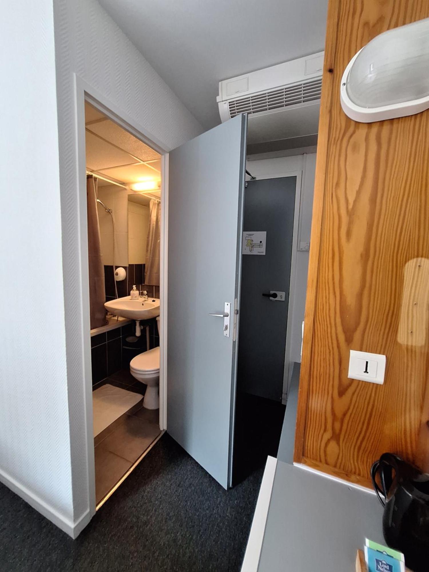 Escale Kennedy Hotel Mérignac Eksteriør billede